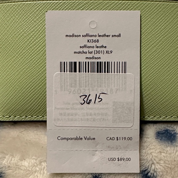 Kate Spade Mint Green Card Holder - Picture 4 of 5